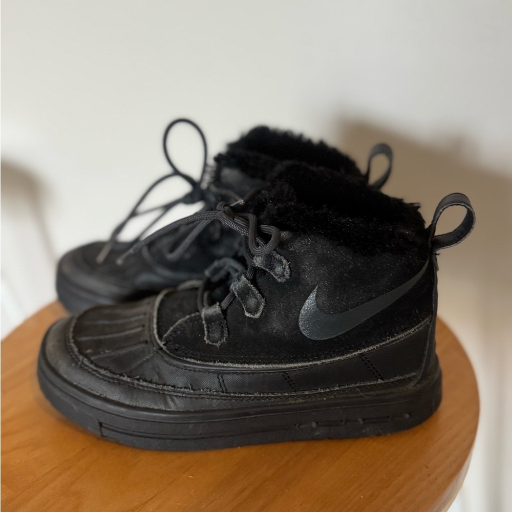Nike ACG Woodside Black Youth Boots